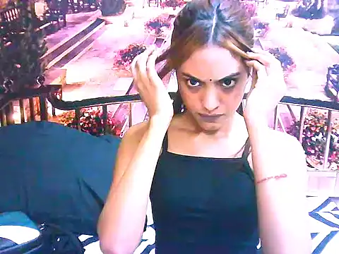 Snapshot of IndianPretty1 chatting on 10.24.25 IndianPretty1 online show from 10.24.25