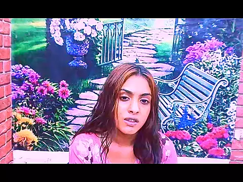 Snapshot of IndianPretty1 chatting on 11.15.25 IndianPretty1 online show from 11.15.25