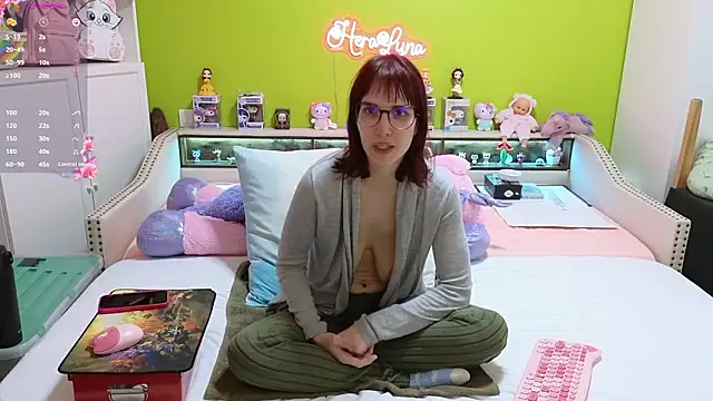  HeraLuna  online show from 03.18.26