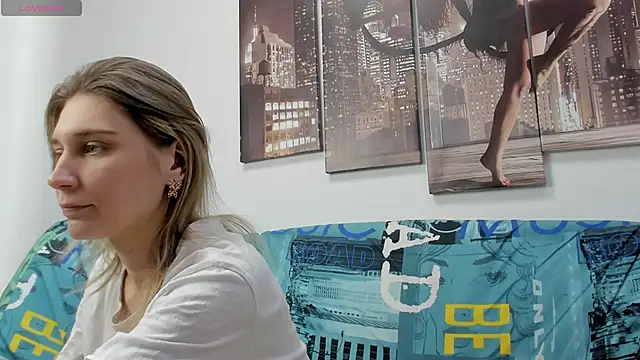 Snapshot of Tenderly_Sophie chatting on 01.09.26 Tenderly Sophie online show from 01.09.26