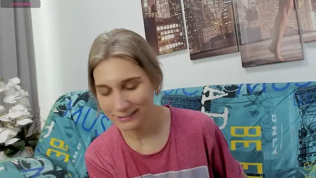 Snapshot of Tenderly_Sophie chatting on 01.19.26 Tenderly Sophie online show from 01.19.26