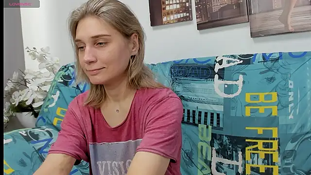 Snapshot of Tenderly_Sophie chatting on 02.01.26 Tenderly Sophie online show from 02.01.26