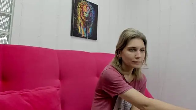 Snapshot of Tenderly_Sophie chatting on 02.05.26 Tenderly Sophie online show from 02.05.26