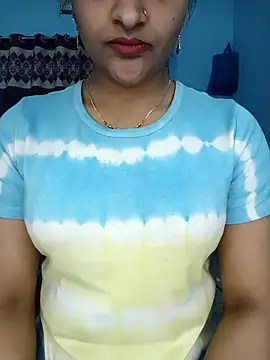 Snapshot of CoupleShow_432 chatting on 02.02.26 CoupleShow 432 online show from 02.02.26