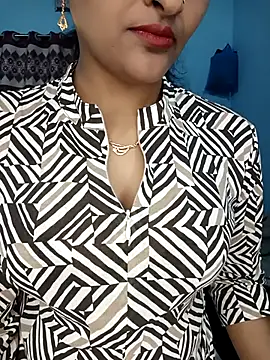 Snapshot of CoupleShow_432 chatting on 02.04.26 CoupleShow 432 online show from 02.04.26