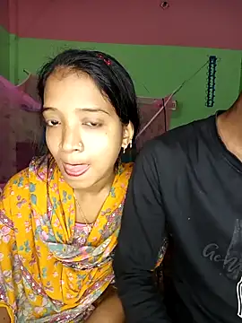 Snapshot of CoupleShow_432 chatting on 02.25.26 CoupleShow 432 online show from 02.25.26