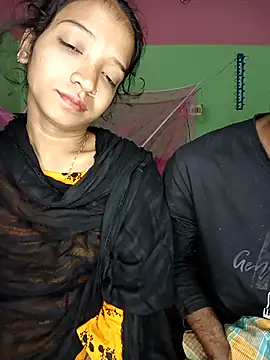 Snapshot of CoupleShow_432 chatting on 02.27.26 CoupleShow 432 online show from 02.27.26