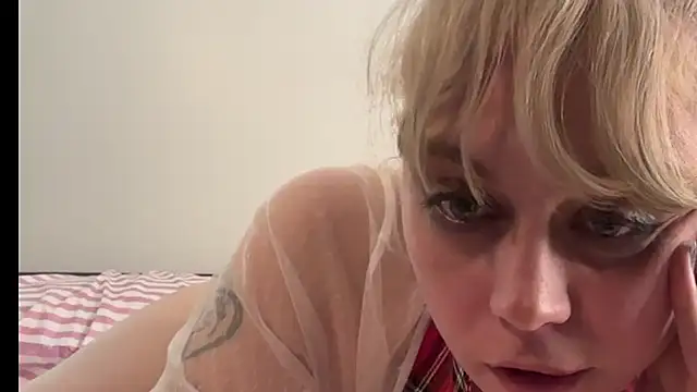 Snapshot of daddysprincess731 chatting on 10.25.25 daddysprincess731 online show from 10.25.25