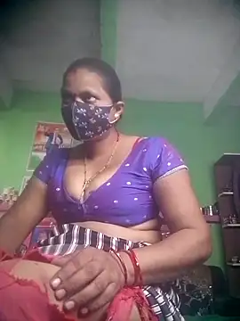 Snapshot of QRESABABY chatting on 11.07.25 QRESABABY online show from 11.07.25