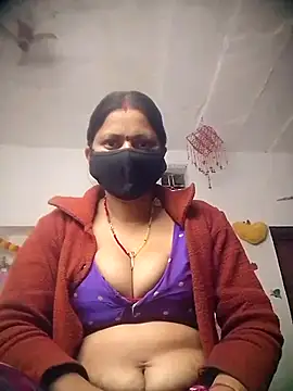 Snapshot of QRESABABY chatting on 11.14.25 QRESABABY online show from 11.14.25