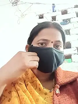 Snapshot of QRESABABY chatting on 11.16.25 QRESABABY online show from 11.16.25