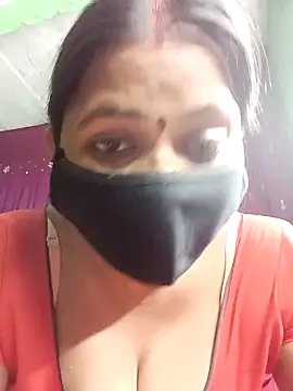 Snapshot of QRESABABY chatting on 11.22.25 QRESABABY online show from 11.22.25