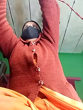 Snapshot of QRESABABY chatting on 11.24.25 QRESABABY online show from 11.24.25