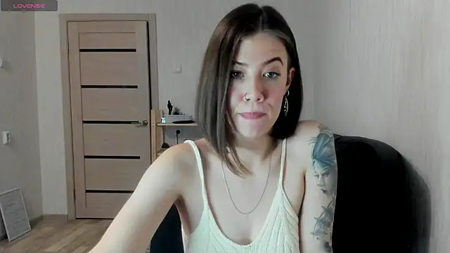 twinkle rosie online show from 12.04.25