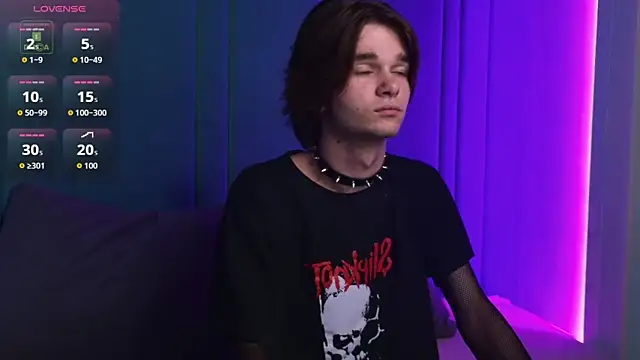 Snapshot of DavidLeatherhofff chatting on 11.07.25 DavidLeatherhofff online show from 11.07.25