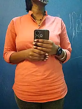 Rinki hoty online show from 10.25.25