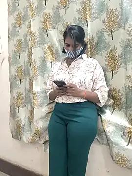 Rinki hoty online show from 11.03.25