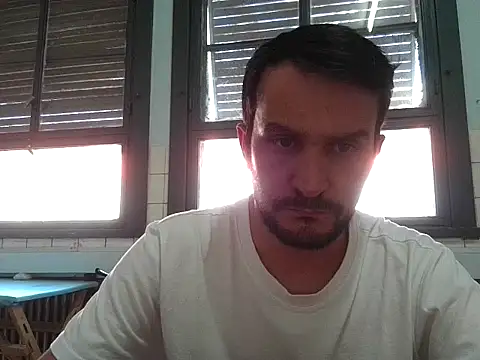 Snapshot of rosmeripelaes chatting on 11.25.25 rosmeripelaes online show from 11.25.25