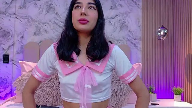 Snapshot of AdelineJhones chatting on 10.25.25 AdelineJhones online show from 10.25.25