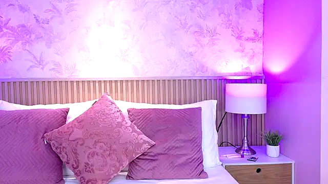 Snapshot of AdelineJhones chatting on 11.03.25 AdelineJhones online show from 11.03.25