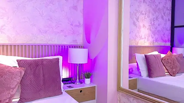 Snapshot of AdelineJhones chatting on 11.05.25 AdelineJhones online show from 11.05.25