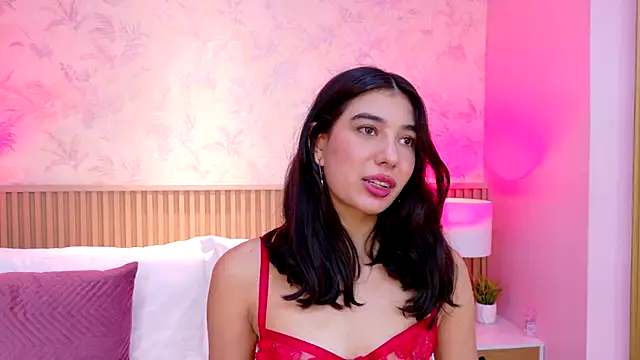 Snapshot of AdelineJhones chatting on 11.28.25 AdelineJhones online show from 11.28.25