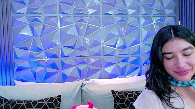 AdelineJhones online show from 04.08.26