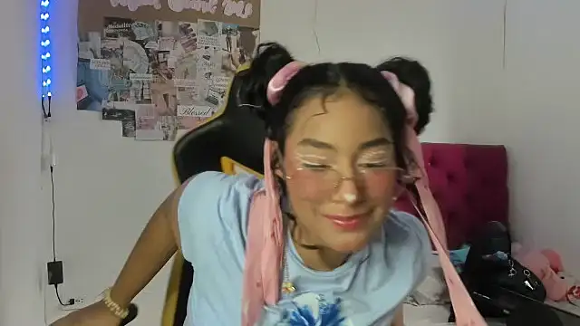 emily stars1 online show from 04.09.26