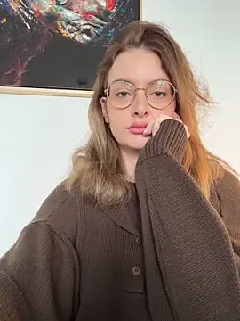 Lovelavender  online show from 05.18.26