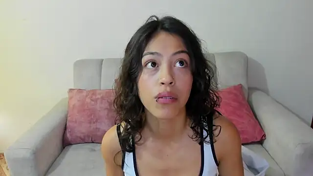 Snapshot of emily_jonessxx chatting on 11.06.25 emily jonessxx online show from 11.06.25