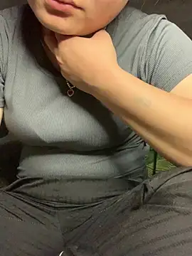 Snapshot of kimyonon chatting on 03.26.26 kimyonon online show from 03.26.26