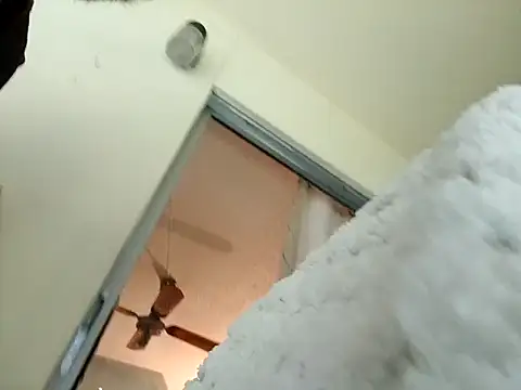 Snapshot of KosherCo313 chatting on 10.23.25 KosherCo313 online show from 10.23.25