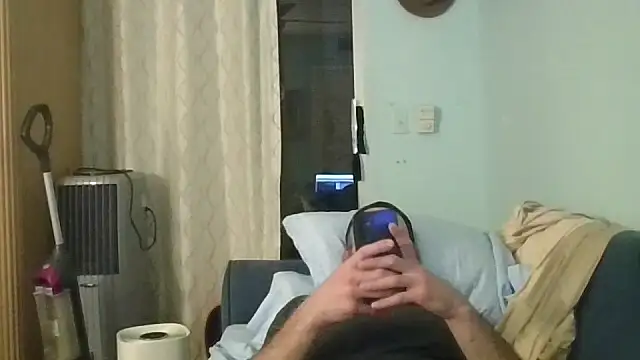 Snapshot of KosherCo313 chatting on 10.25.25 KosherCo313 online show from 10.25.25