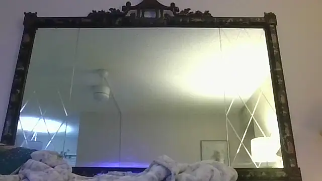 Snapshot of KosherCo313 chatting on 11.27.25 KosherCo313 online show from 11.27.25