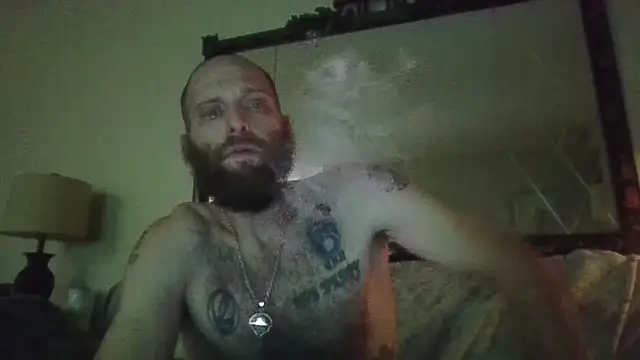 Snapshot of KosherCo313 chatting on 11.28.25 KosherCo313 online show from 11.28.25