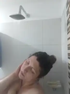 Snapshot of loresexylove chatting on 10.31.25 loresexylove online show from 10.31.25