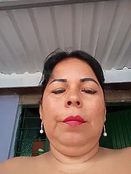 Snapshot of mother2-divorced chatting on 04.18.26 mother2-divorced online show from 04.18.26