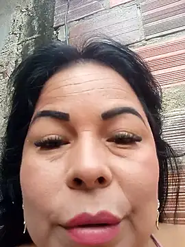 Snapshot of mother2-divorced chatting on 05.07.26 mother2-divorced online show from 05.07.26