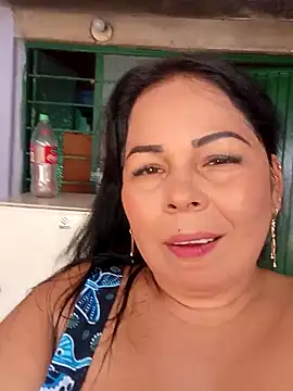Snapshot of mother2-divorced chatting on 05.12.26 mother2-divorced online show from 05.12.26