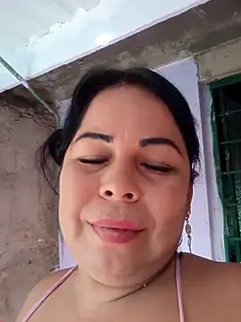 Snapshot of mother2-divorced chatting on 05.16.26 mother2-divorced online show from 05.16.26