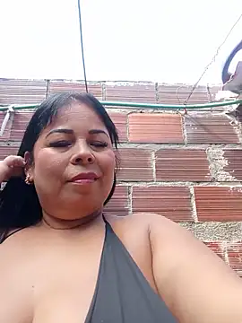 Snapshot of mother2-divorced chatting on 05.28.26 mother2-divorced online show from 05.28.26