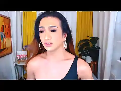 Snapshot of DianaFierce chatting on 12.04.25 DianaFierce online show from 12.04.25