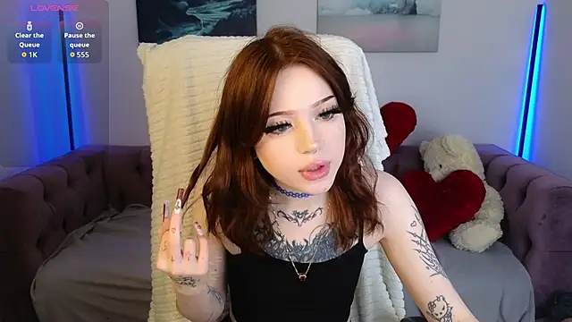 Emma Kirks online show from 03.02.26