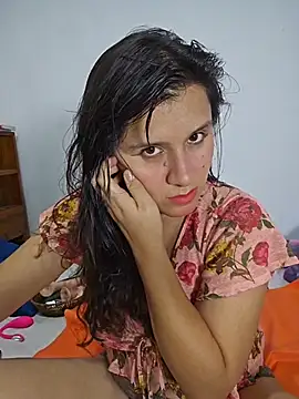 Kitty Kalifa online show from 04.07.26