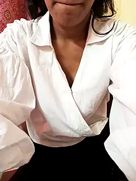 Snapshot of Fuck_me_babyy chatting on 10.23.25 Fuck me babyy online show from 10.23.25