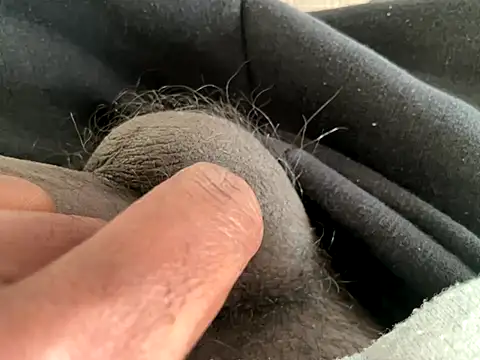 Snapshot of blacksamii2 chatting on 12.15.25 blacksamii2 online show from 12.15.25