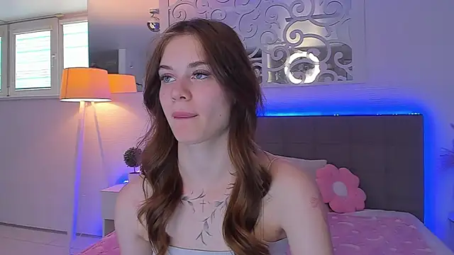 LuisaClover online show from 05.22.26