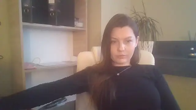 DollyRoma online show from 11.06.25