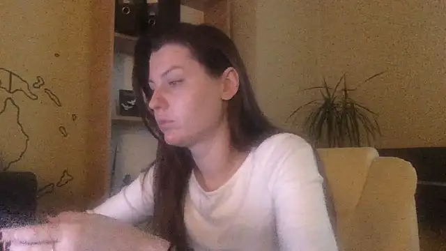 DollyRoma online show from 12.17.25