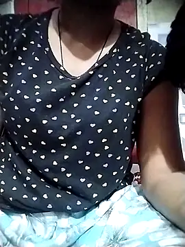 Snapshot of Ezabelljohn chatting on 11.21.25 Ezabelljohn online show from 11.21.25